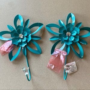 Set of 2 Flower Wall Hangers NWT